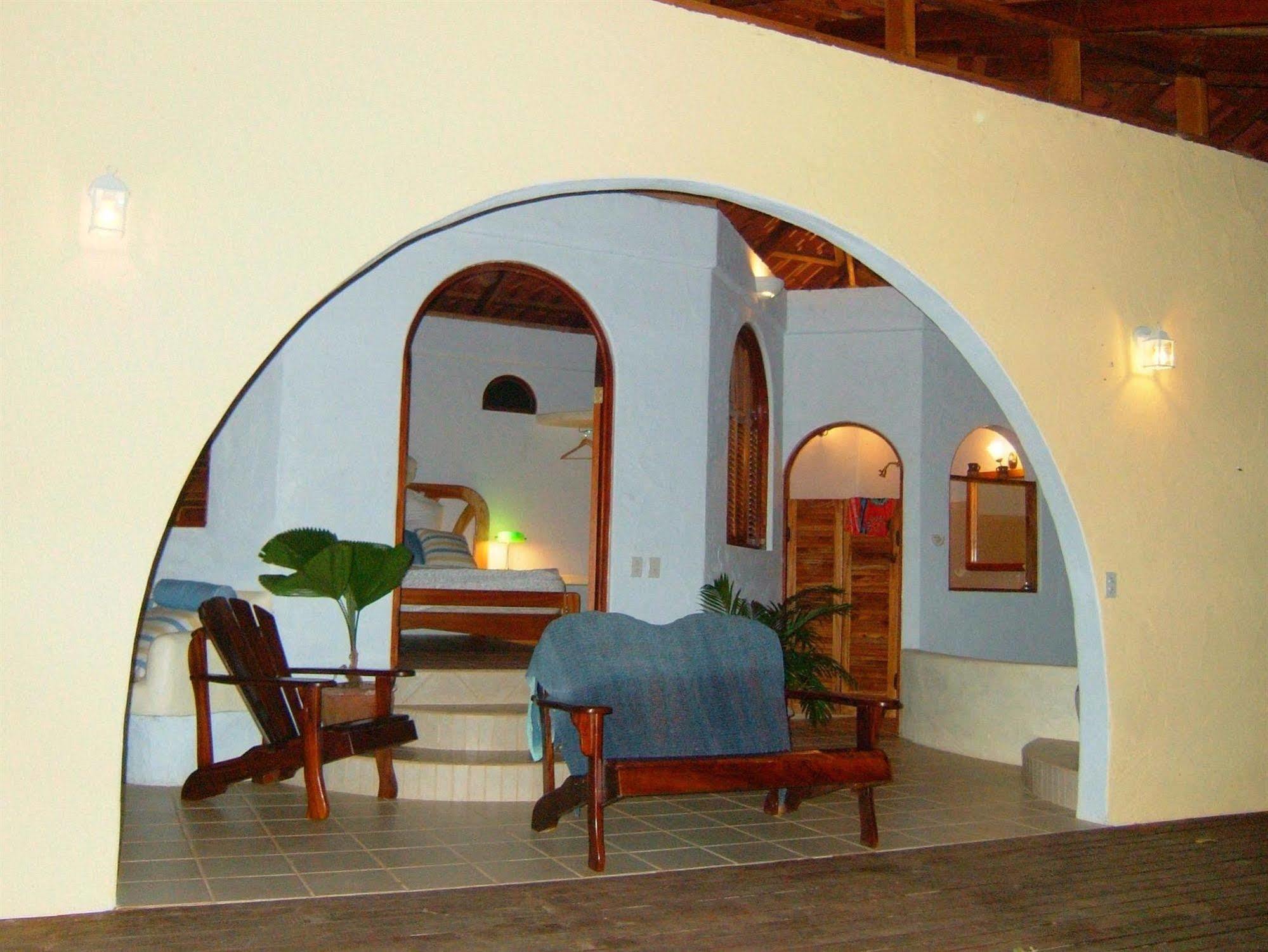 Lagunavista Villas Carate المظهر الخارجي الصورة